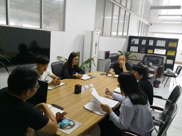 【鹽酸儲(chǔ)罐廠家】調(diào)整定位，滿足客戶需求實(shí)現(xiàn)自身價(jià)值